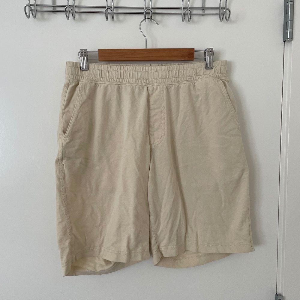 Men's Uniqlo 9" Shorts Beige 30-33" Waist